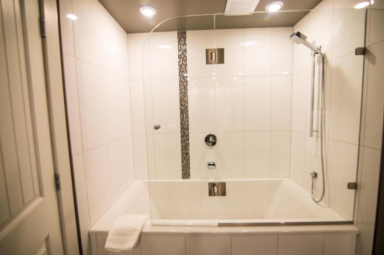 Clipperton Suite By Revelstoke Vacations Екстер'єр фото